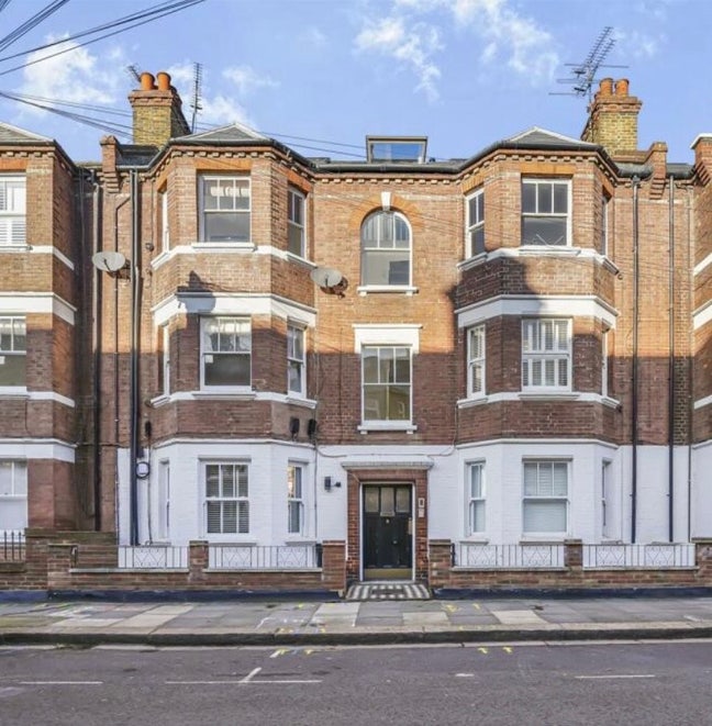 2 double rooms  available in Fulham Main Photo