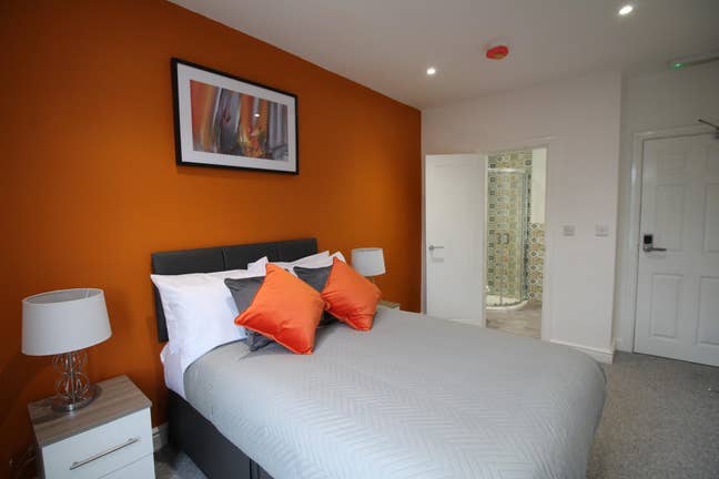 Modern En-Suite Room in East Hull! Available Now Main Photo