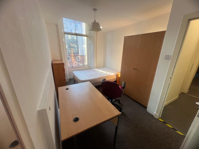 Big City Centre Flat Close to University Main Photo