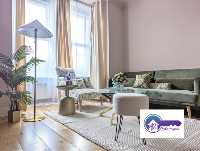 2Bed Flat to in Palmers Green Available in January Main Photo