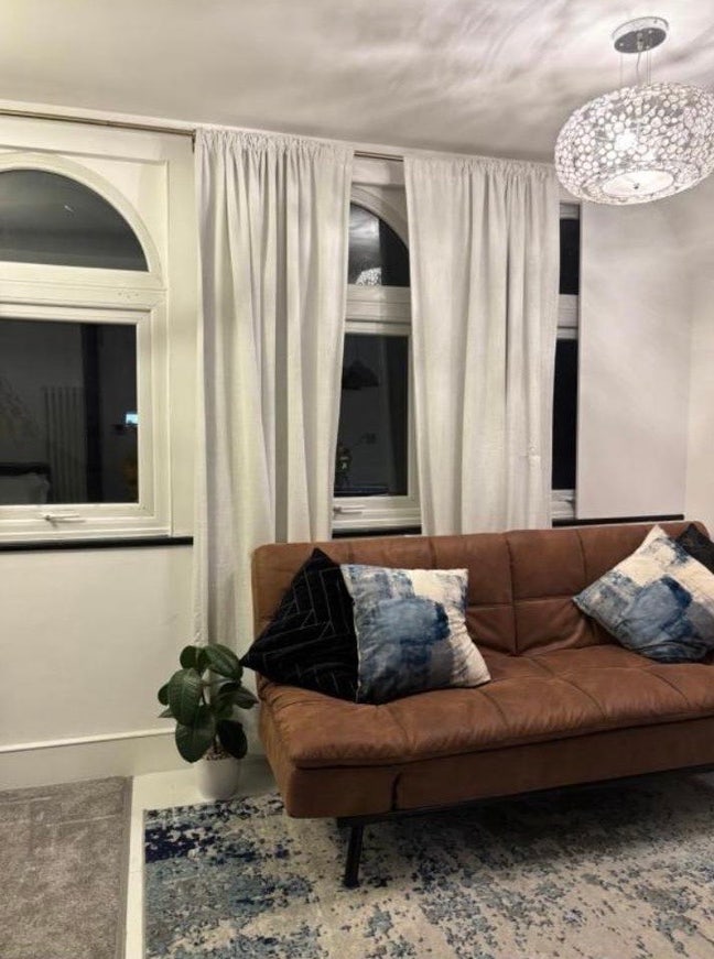 Stylish Modern Studio Apartment – West Kensington Main Photo