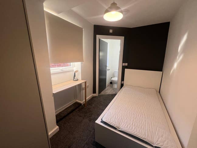 Single Room with En Suite  Middlesbrough  Main Photo