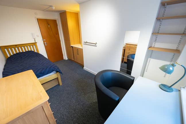 Single Room Flat Share Bills Included Main Photo