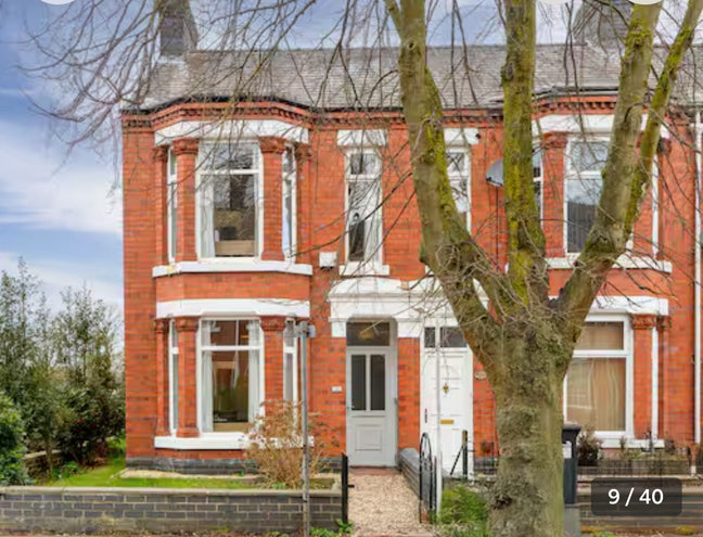 Stylish Cheshire house 5 bedroom fully renovated  Main Photo