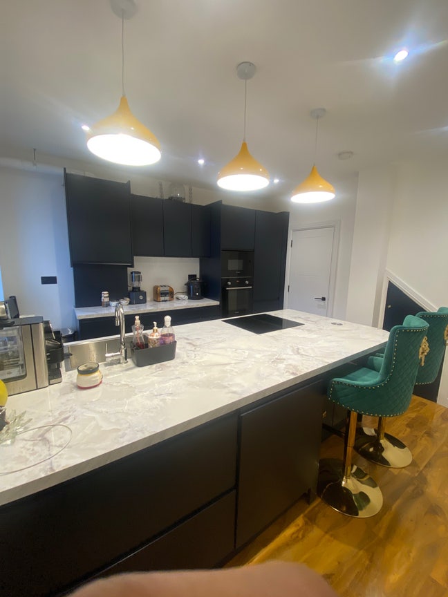  Double En-Suite loft room - Greater London Main Photo