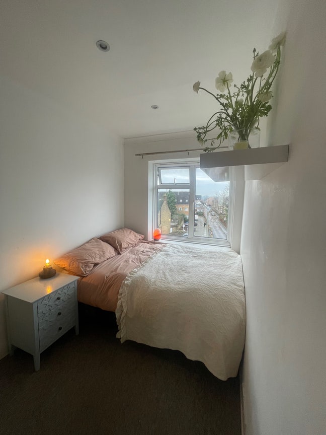 Great Value · Friendly House · Amazing Location Main Photo