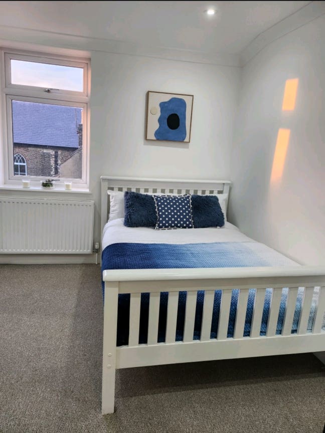 1 Double Bedroom All Ensuite HMO in Rochester  Main Photo