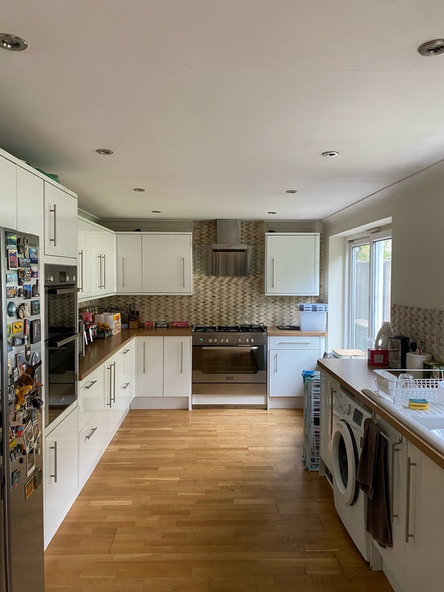 Double room in modern house Main Photo