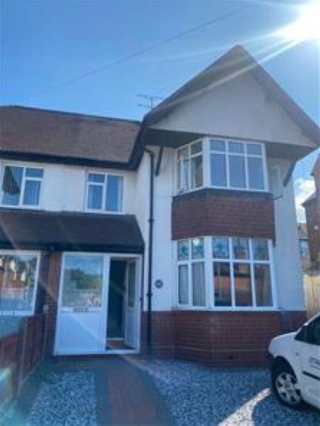 2 bedrooms to rent near Newcastle-under-Lyme town  Main Photo