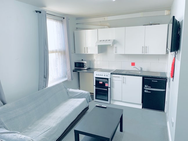 Modern Studio flat 📍 ***RG1 prime location ***📍 Main Photo