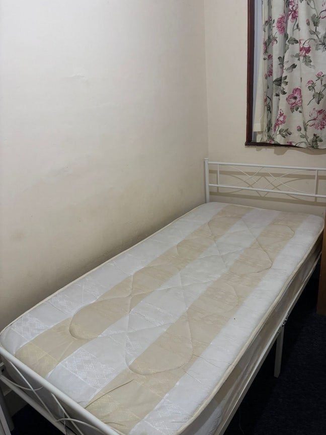 One box room Main Photo