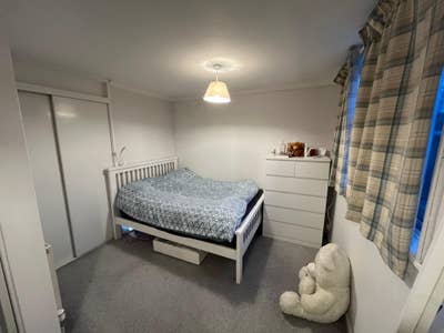 Ideal Room for Anyone Seeking Peace & Quiet Main Photo