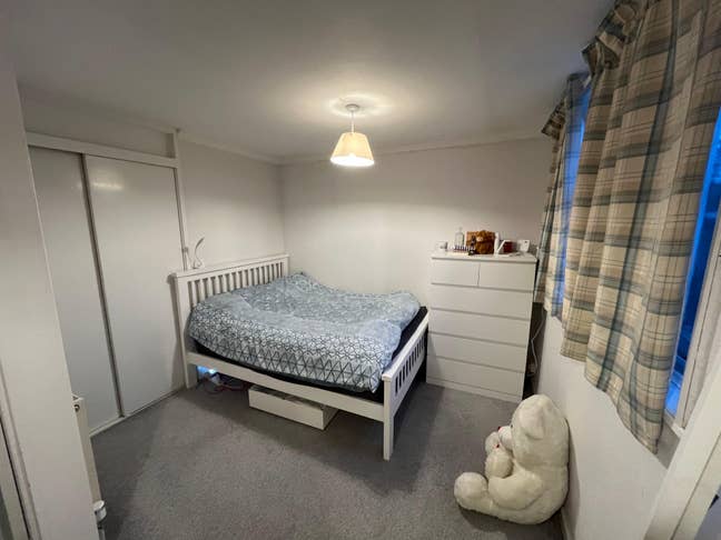 Ideal Room for Anyone Seeking Peace & Quiet Main Photo