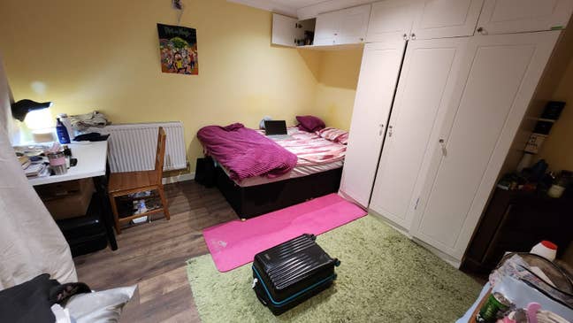 BIG double room in City center Main Photo