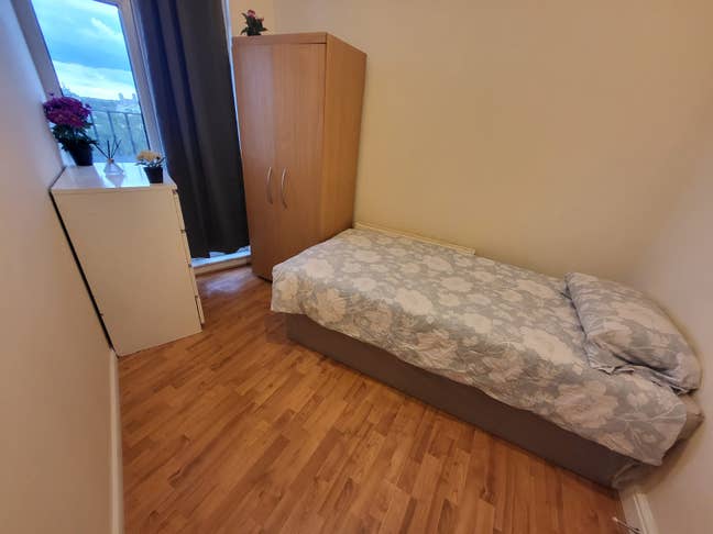 Cozy Single room- 5 mins walk to Dollis Hill Main Photo