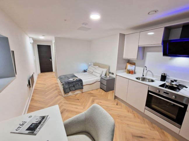 -Modern Studio with Gym, Cinema,Terrace,Co-Living Main Photo