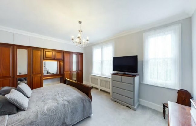 King size Large Double bedroom to rent in Ilford  Main Photo