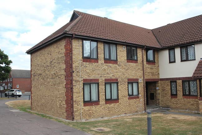 First Floor One Bedroom Apartment Main Photo