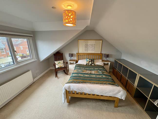 Large luxury double rooms in modern home Main Photo