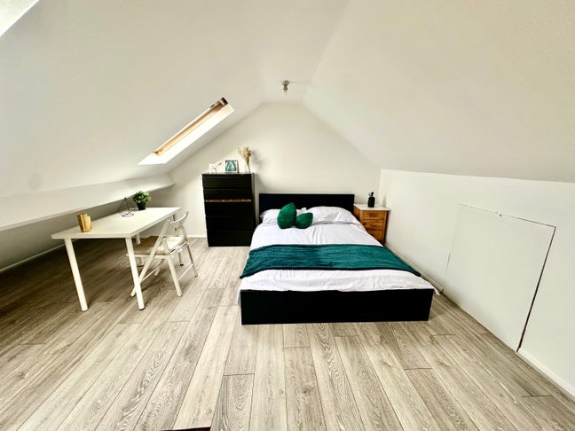 10k Stunning Brand new Property with Garden N17  Main Photo