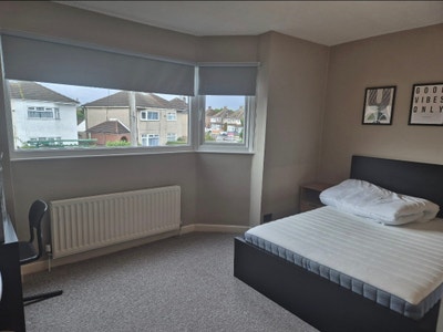 Room Available – Contract Takeover Until September Main Photo