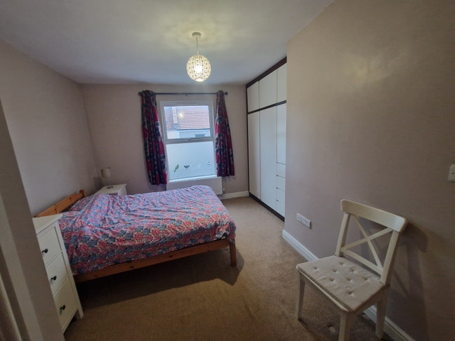 2 rooms available, one with ensuite, BS3 Main Photo