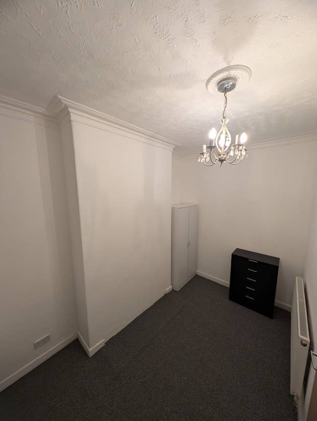 Newly refurbished 3 bed house available NOW!  Main Photo