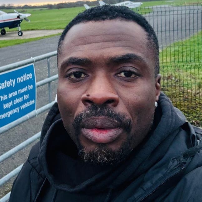 Professional Male seeks a single or double room Main Photo