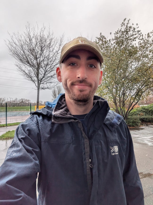 Professional male - 30- seeking double room Main Photo