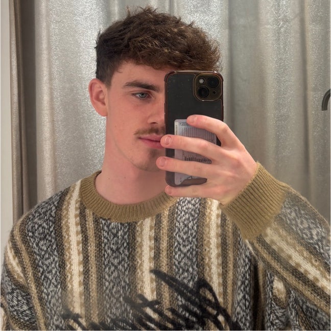 Looking for a flatmate Main Photo