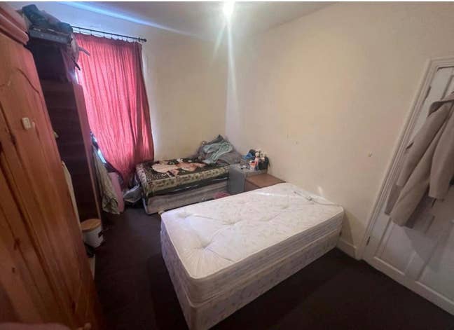 Twin Double Room for Rent in IG11 9XH, Ilford Main Photo