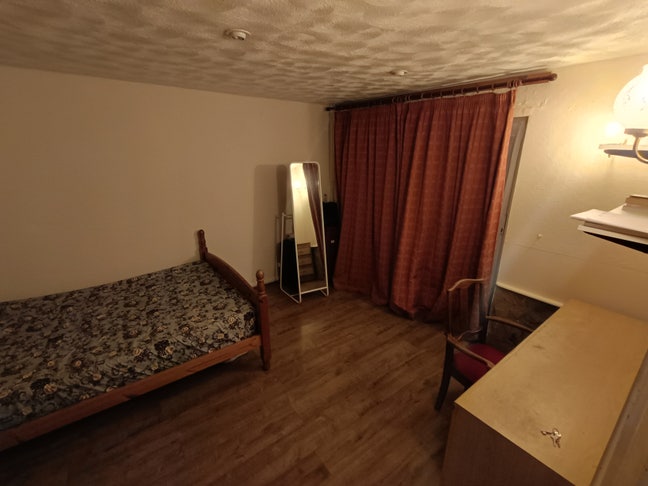 Room for rent in hales place from January  Main Photo