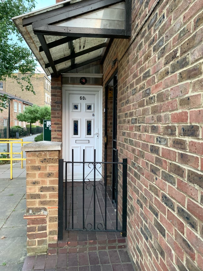 One-Bedroom Flat for Rent Main Photo