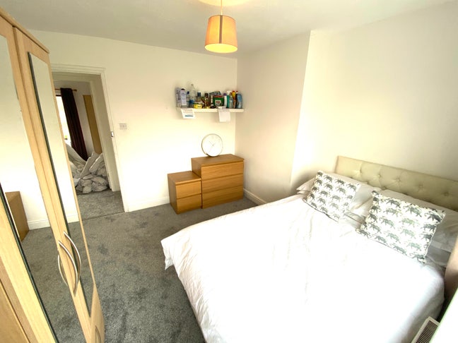 ** New ** Double Room Near City  Main Photo