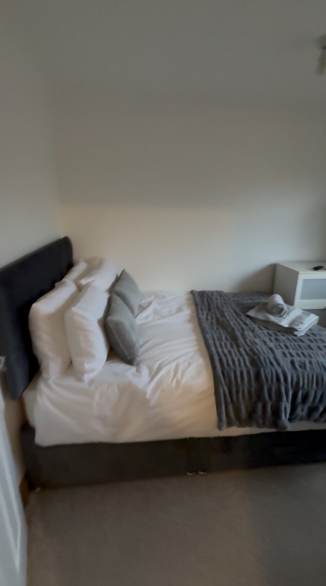 High Spec 2 Rooms Rent All Bills Included  Main Photo