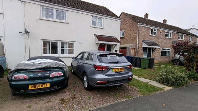 Large double room, Longstanton CB24 Main Photo