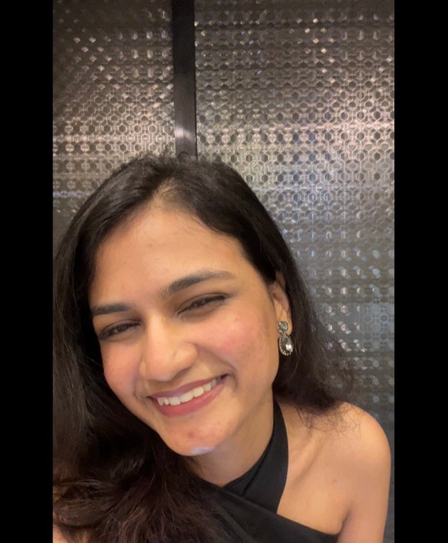 Professional Female seeks a single or double room Main Photo