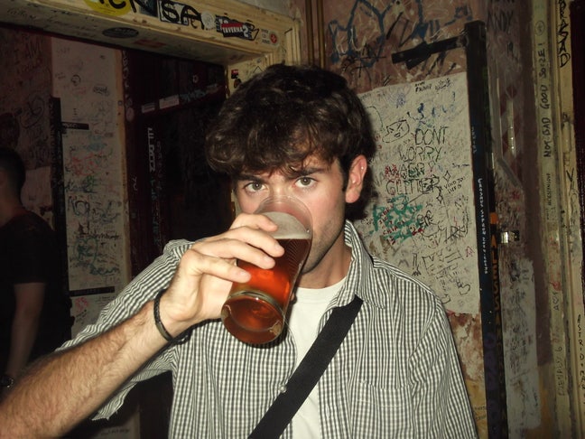 Looking For a Room in a Sociable House! Main Photo