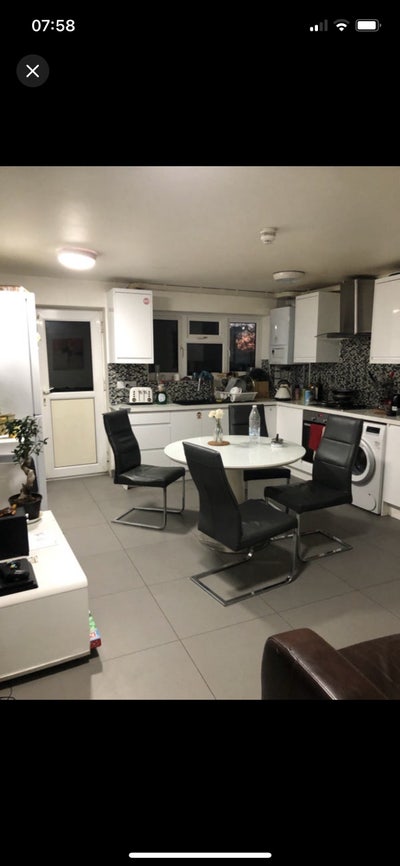 Ensuite in Plaistow - No deposit  Main Photo