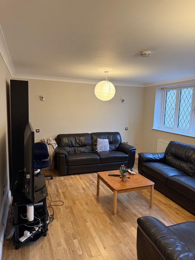 Short Term Room Available for Rent in Canary Wharf Main Photo