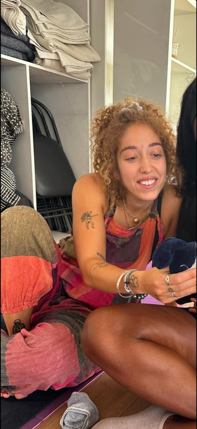 Professional Female seeks a double room Main Photo