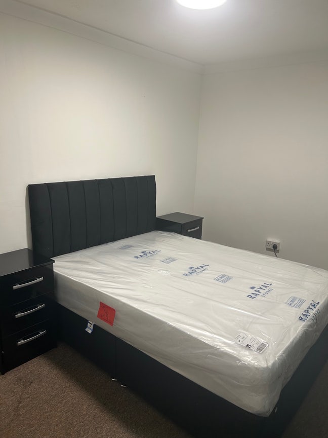 Double room in Harlow single occupancy  Main Photo