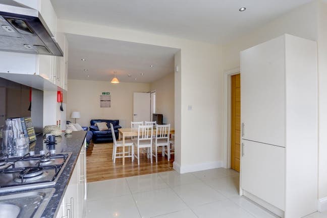 2 double rooms in Cricklewood  Main Photo