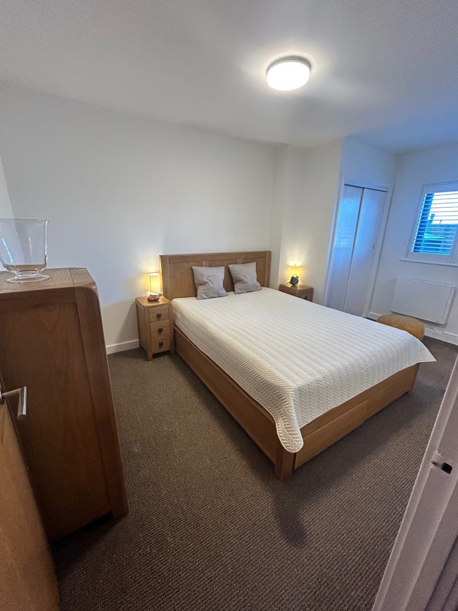 Ensuite Double Room in a 2-Bed Flat – NORBURY Main Photo