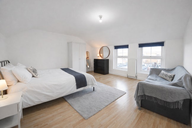 Bright Rooms 3 min from Station  Main Photo