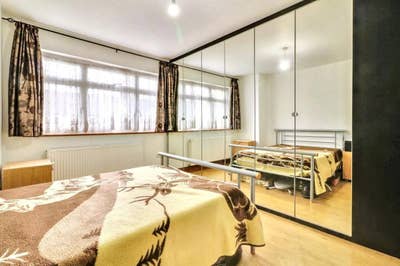 3-bedroom  maisonette available to rent in Kenton  Main Photo