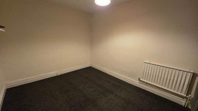 3 Bedroom House to Rent – Manchester Road, SN1 Main Photo