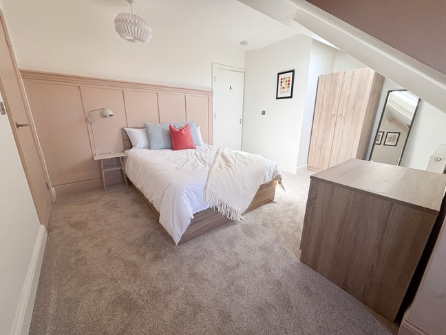 House share on Wingrove Road Main Photo