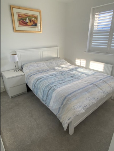 Double room +  own bathroom in lovely home. Main Photo