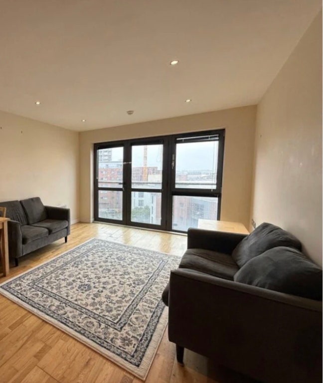 Double Bedroom to rent in Liverpool City Centre  Main Photo